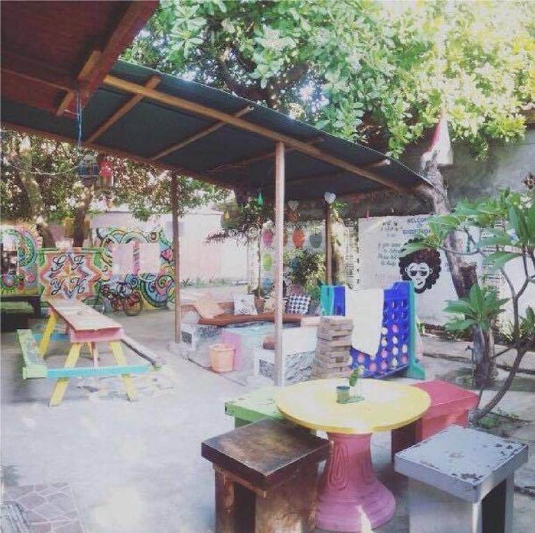 Good For Ya Knee Hostel & Bungalows (Adults Only) Gili Trawangan Zewnętrze zdjęcie